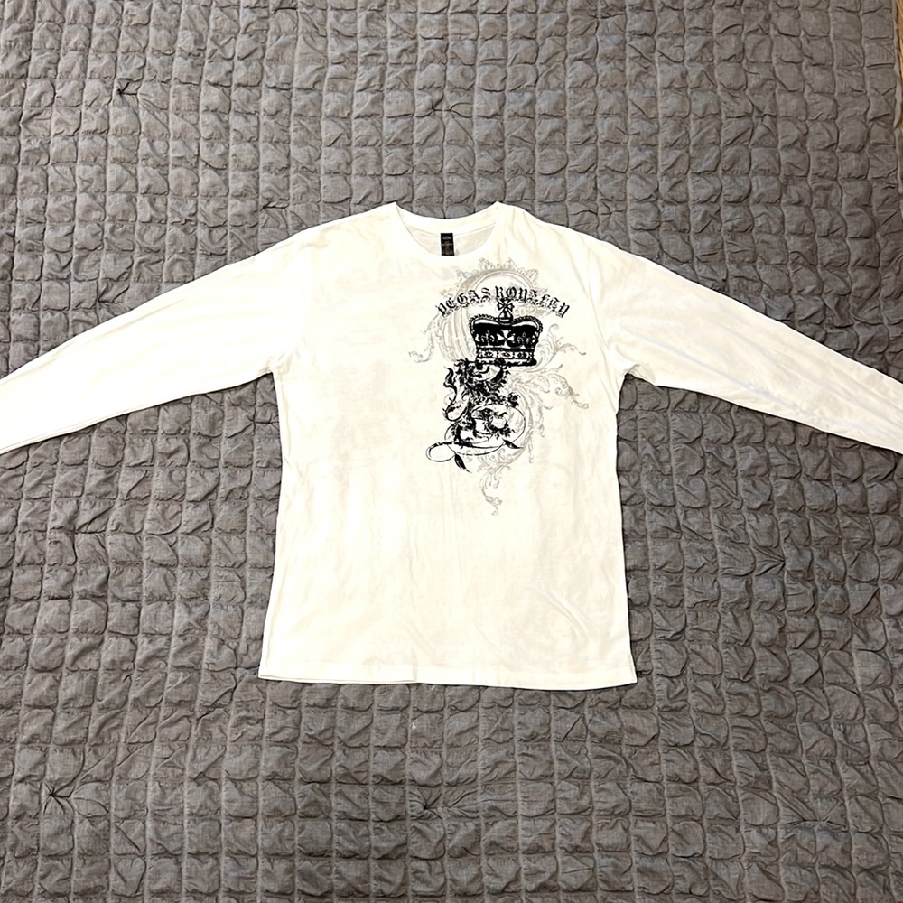 NWOT Vegas Royalty Long Sleeve Graphic Tee